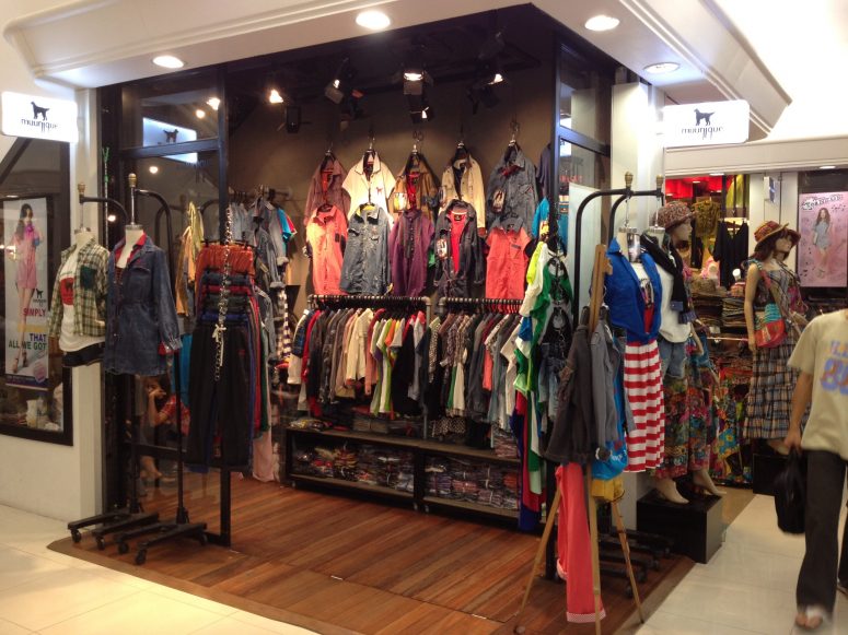 a small Bangkok clothing shop