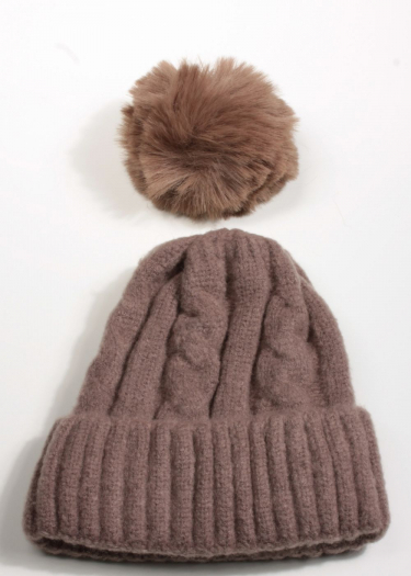 Bobble hat