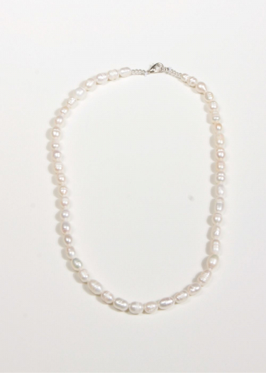 Pearl string necklace